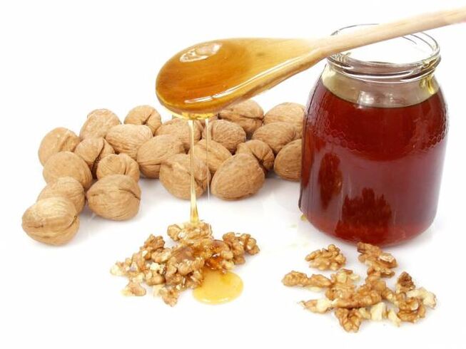 Honey with walnuts - a folk remedy that increases potency in men